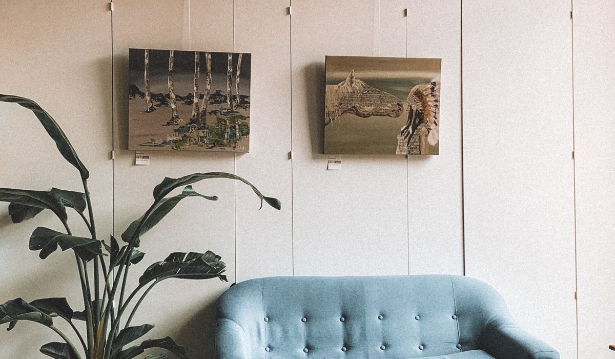 How to Style a Cosy British Living Room on a Budget